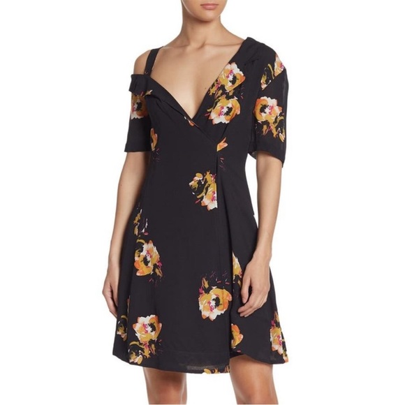 NWT A.L.C Lucia Silk Black Floral Asymmetrical Off Shoulder Faux Wrap Dress - 10 - Picture 4 of 15